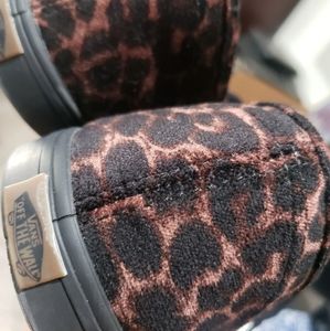 Cute cheetah print vans size 9.5